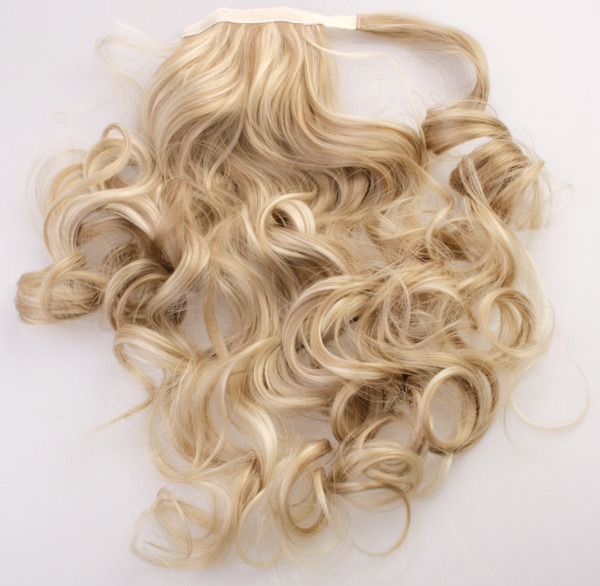 #16H613 Slingat blond - Wrap-on hstsvans lockig syntetiskt lshr