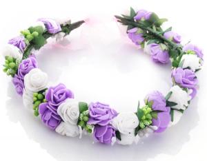 hårkrans med blommor