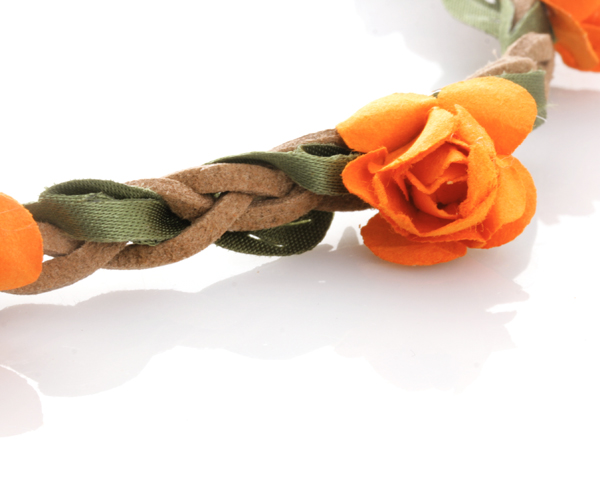  Hårband - Brunt med gröna blad & orange blommor till Midsommar